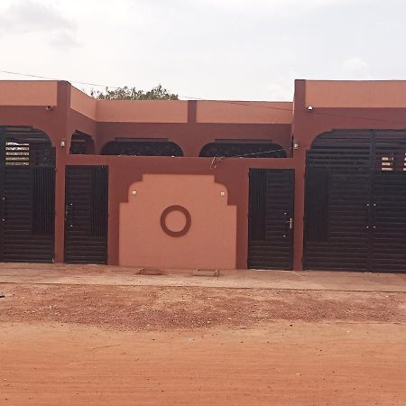 Residence Lynda Prestige Ouagadougou Exteriör bild